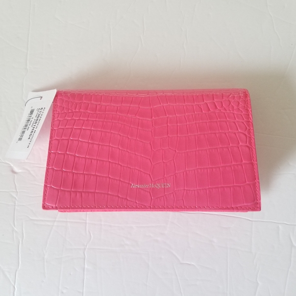 Alexander McQueen Skull Croc-Embossed Leather Chain Crossbody Neon Pink - Picture 12 of 12